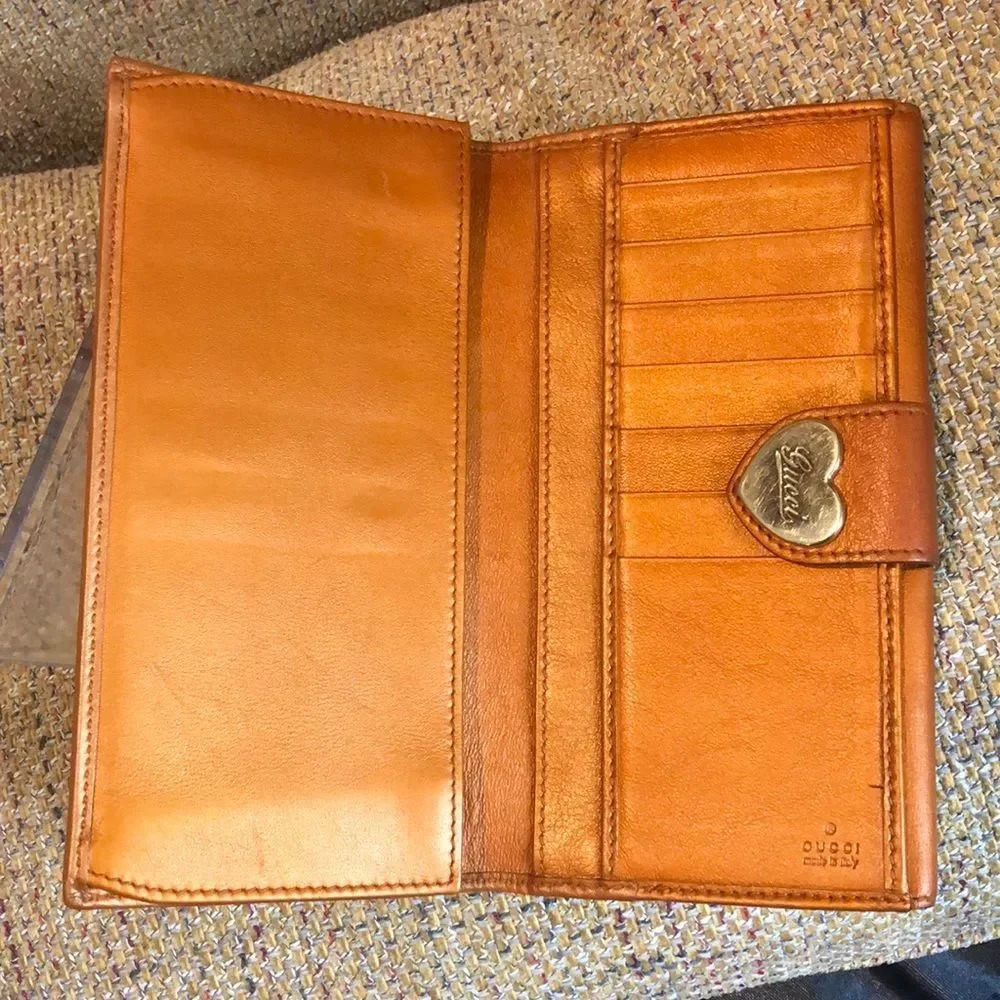 GUCCI GG Monogram Canvas & Leather Heart Clasp Full Length Continental Wallet